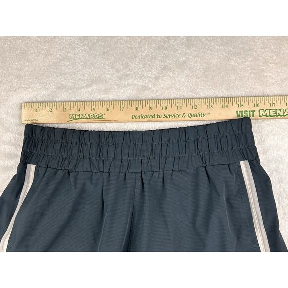 Vuori Cardiff Shorts Grey Highrise Athletic Gym Performance Shorts Size Large - Picture 4 of 6